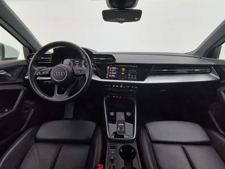 Audi A3 2021 A 3 L Limousine 35 TFSI Sport — фото 5