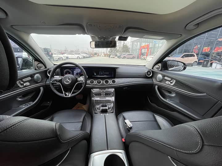 Mercedes-Benz E-Class 2017 E 300 L Luxury — фото 5