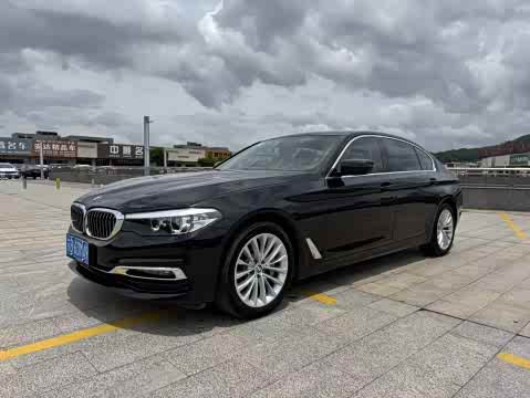 BMW 5-Series 2019 530 Li Leading — фото 38