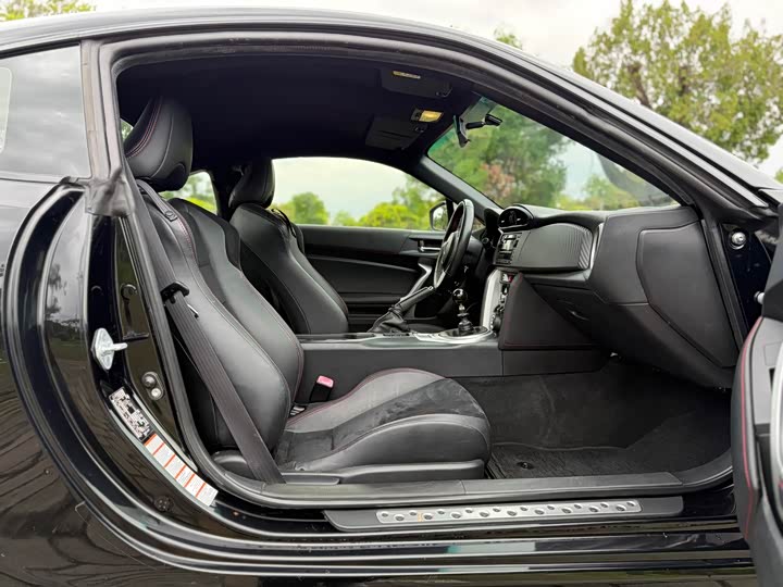 Toyota 86 2017 2.0 L MTLuxury — фото 15
