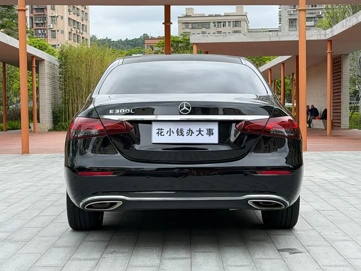 Mercedes-Benz E-Class 2017 E 300 L Luxury — фото 8