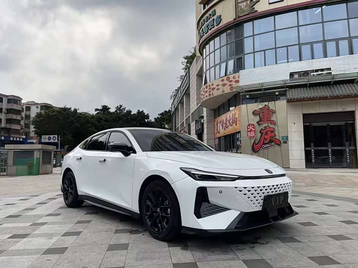 Changan UNI-V 2025 1.5 T 500 Bar Sport