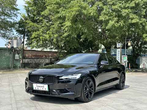 Volvo S 60 Hybrid 2024 T 8 4 WD — фото 19