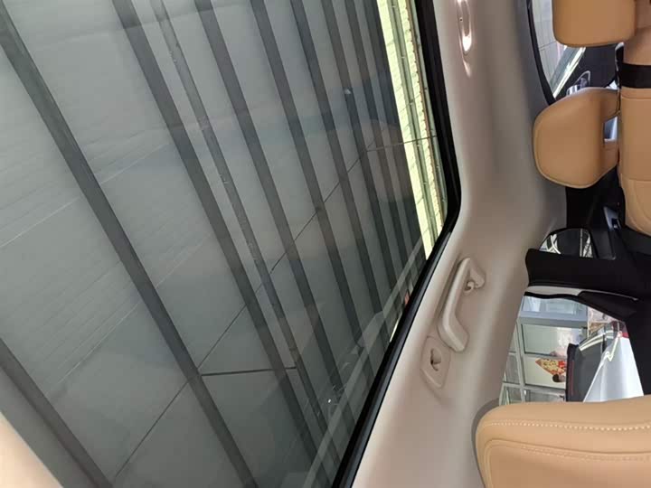 Volvo V40 2019 T 3 — фото 18
