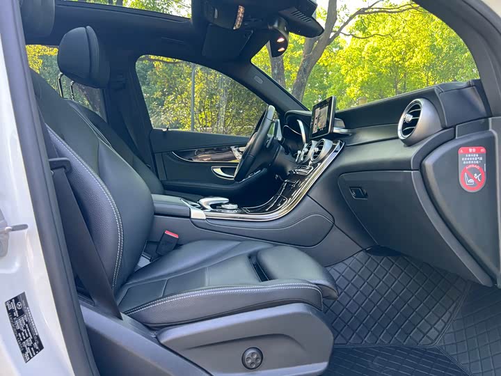 Mercedes-Benz GLC 2017 GLC 260 4 MATIC — фото 27