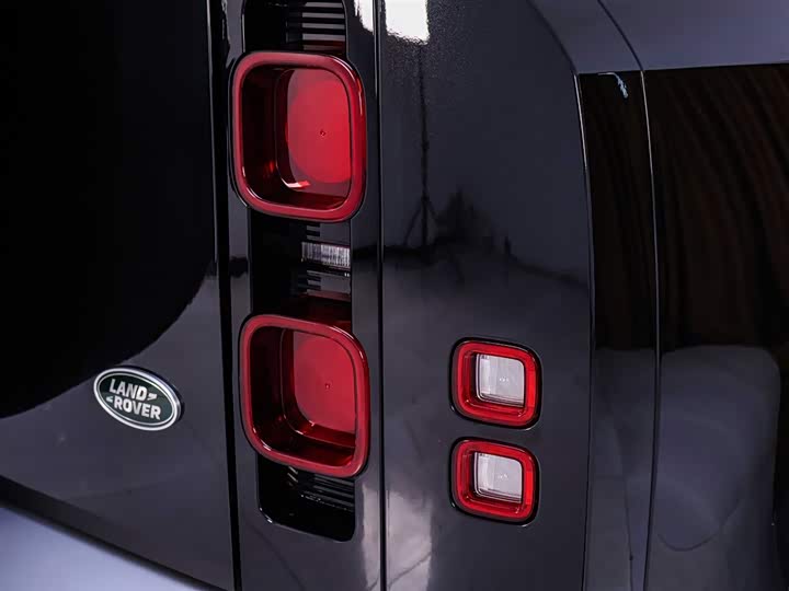 Land Rover Defender — фото 9