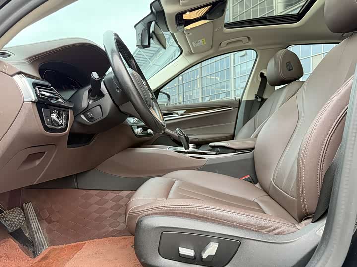 BMW 5-Series 2020 525 Li — фото 9