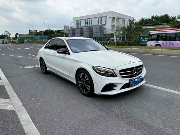 Mercedes-Benz C-Class 2019 C 260 — фото 2