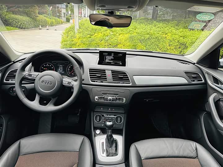 Audi Q3 2018 30 35 TFSI Sport — фото 18