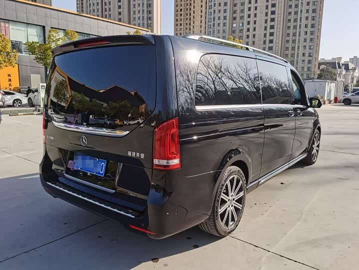 Mercedes-Benz V-Class 2022 V 260 L — фото 7
