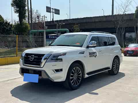 Nissan Patrol — фото 10