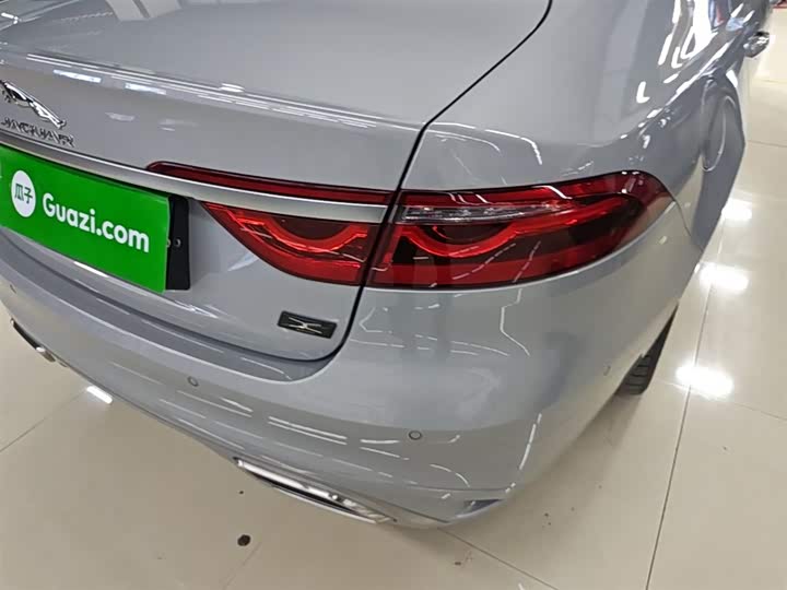 Jaguar XFL 2024 2.0 T P 250 2 WD — фото 8