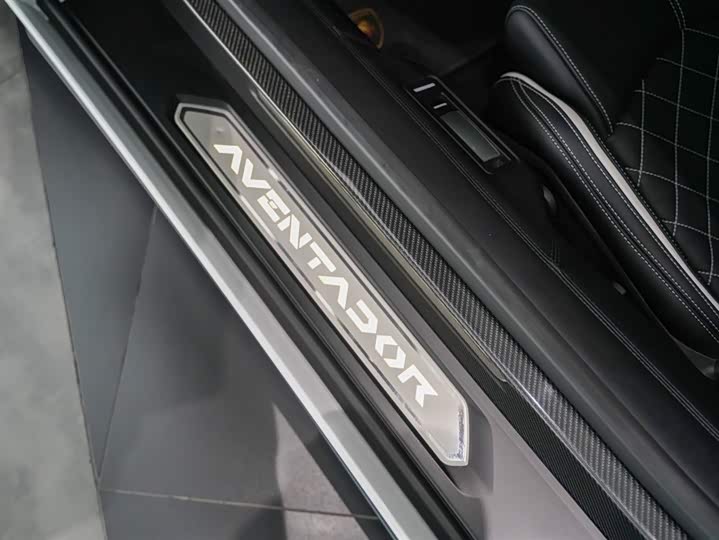 Lamborghini Aventador 2017 Aventador S — фото 23