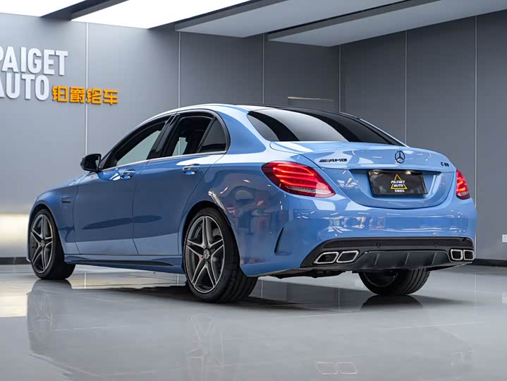 Mercedes-Benz C-Class 2017 AMG C 63 — фото 5