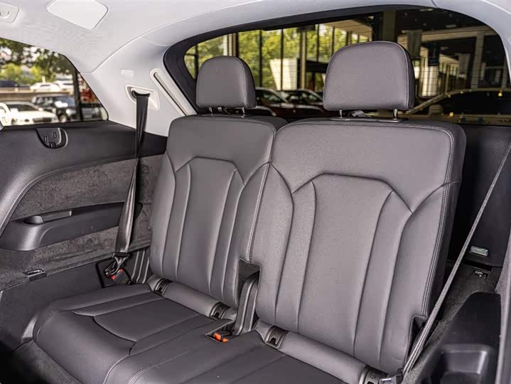 Audi Q7 2023 55 TFSI quattro S line Sport — фото 14