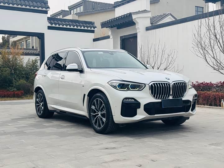 BMW X5 2019 x Drive 40i M — фото 3