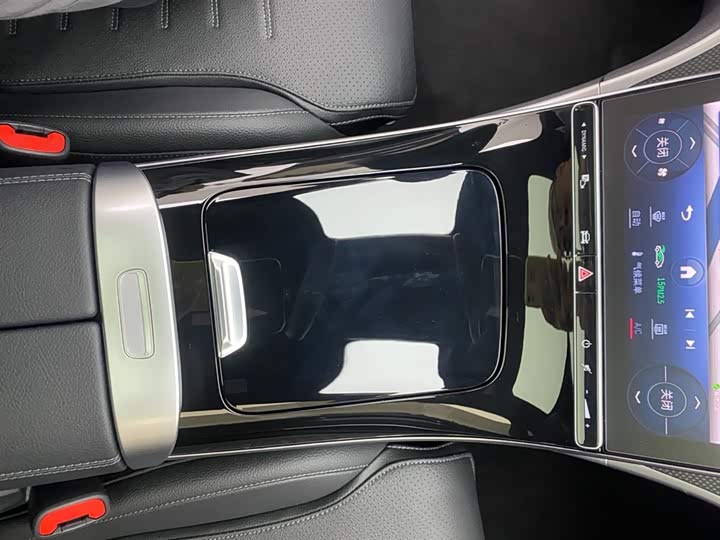 Mercedes-Benz C-Class 2024 C 260 L — фото 20
