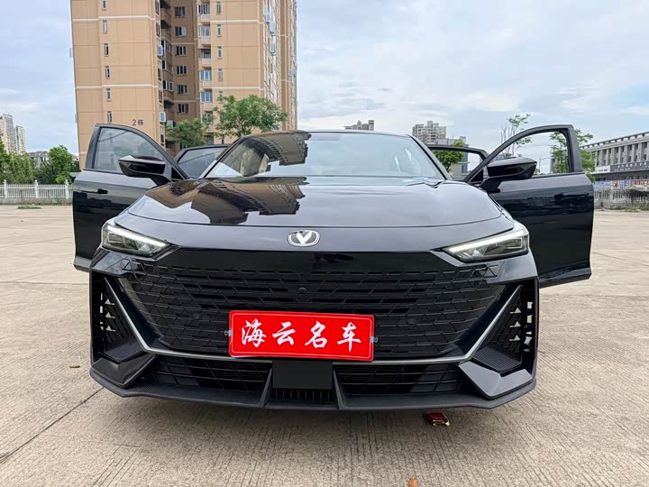 Changan UNI-V 2023 1.5 T Premium — фото 23