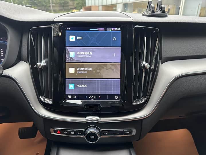 Volvo XC60 2025 B 5 4 WD — фото 12