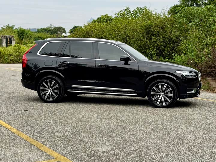 Volvo XC90 2022 B 6 7 — фото 7