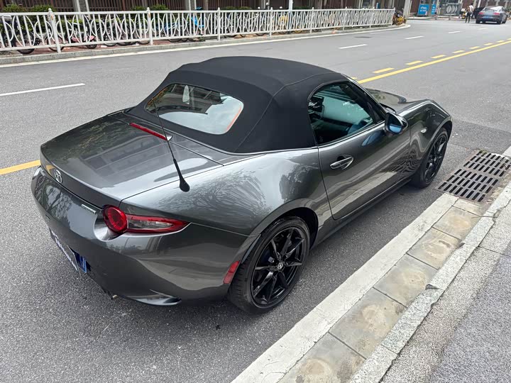 Mazda MX-5 2023 2.0 L MT — фото 6