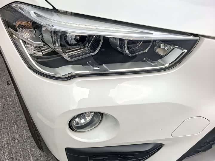 BMW X1 2019 s Drive 20 Li Leading — фото 23