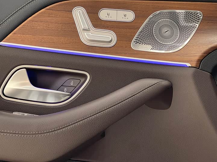 Mercedes-Benz GLS 2023 GLS 450 4 MATIC Luxury — фото 30