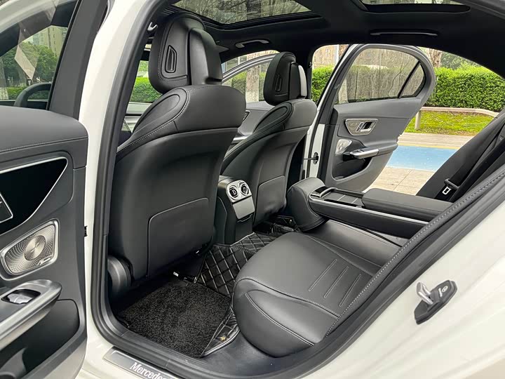 Mercedes-Benz C-Class 2024 C 260 L — фото 8