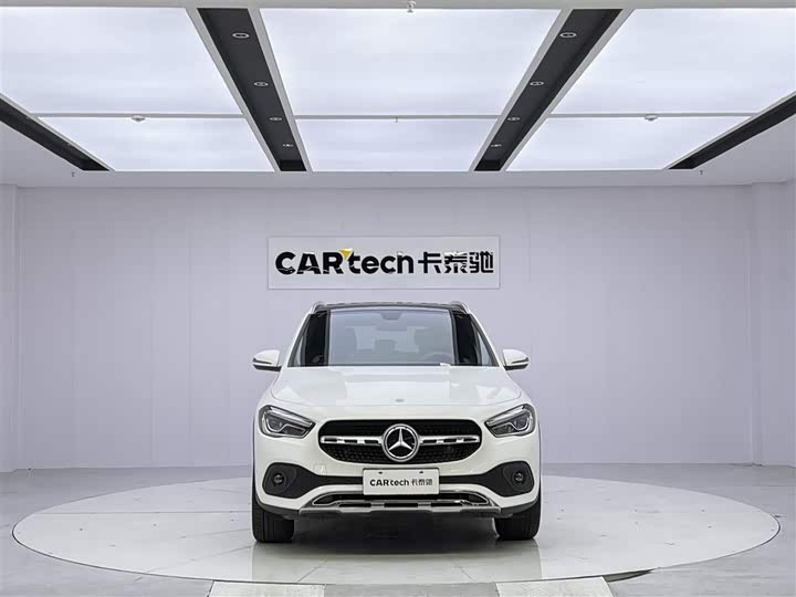 Mercedes-Benz GLA 2020 GLA 200 — фото 2