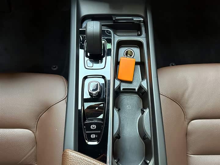 Volvo S60 2022 B 4 — фото 14
