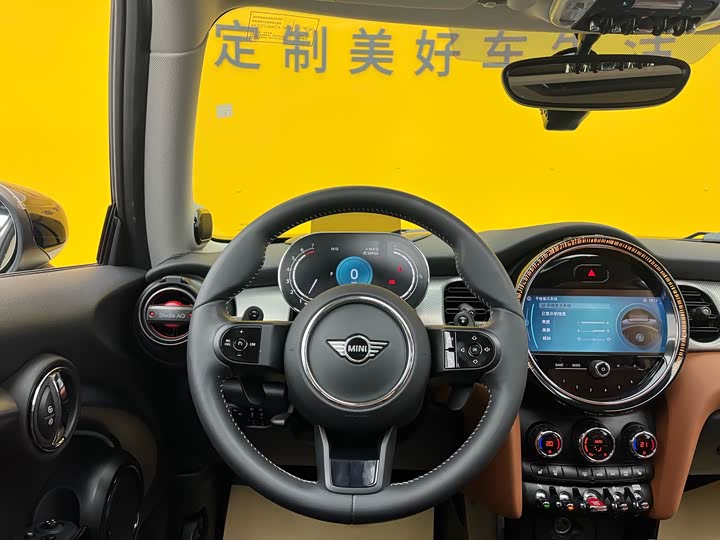MINI Hatch — фото 11