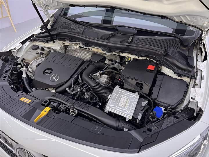 Mercedes-Benz GLA 2020 GLA 200 — фото 11