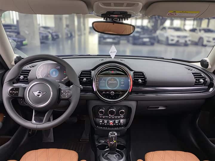MINI Clubman — фото 16