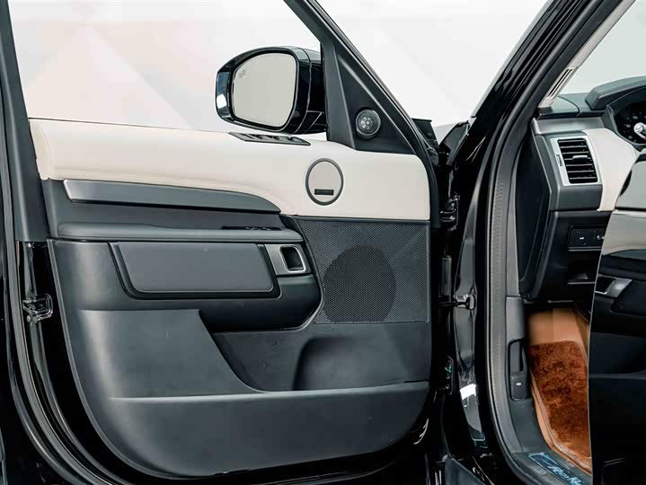 Land Rover Discovery — фото 18