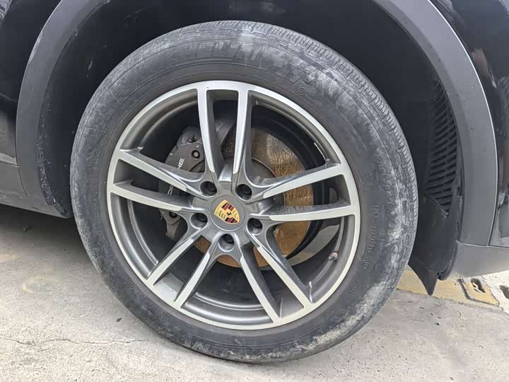 Porsche Cayenne 2018 Cayenne 3.0 T — фото 6