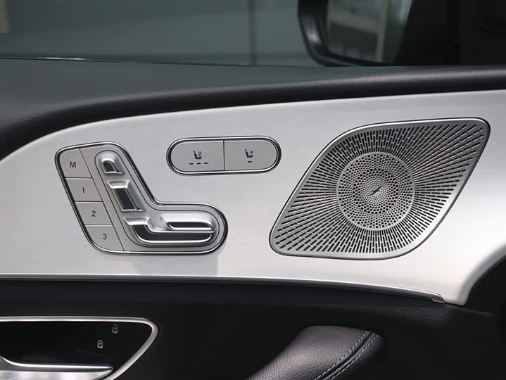 Mercedes-Benz GLE 2024 GLE 450 4 MATIC SUV — фото 11