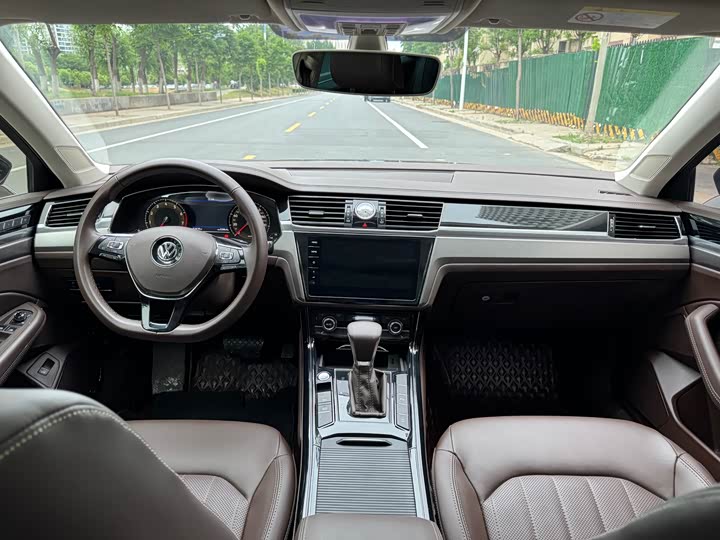 Volkswagen Phideon — фото 5