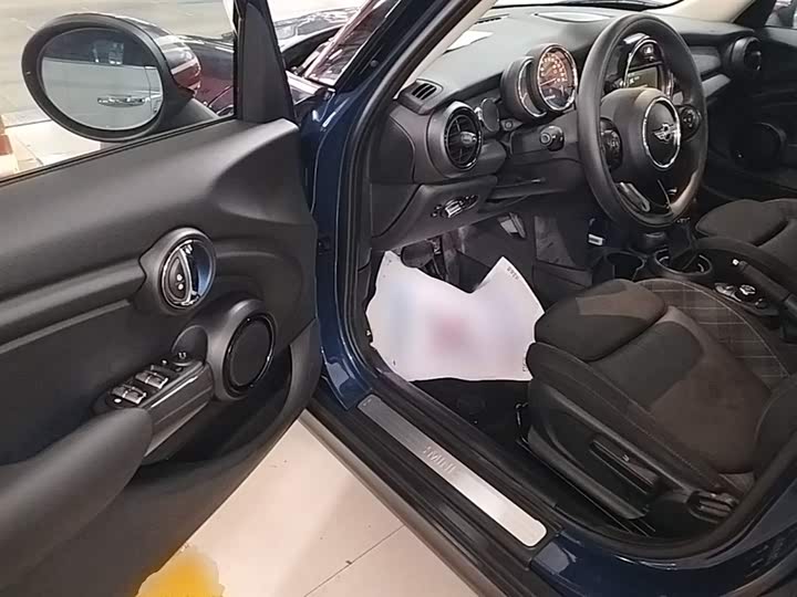 MINI Hatch — фото 16