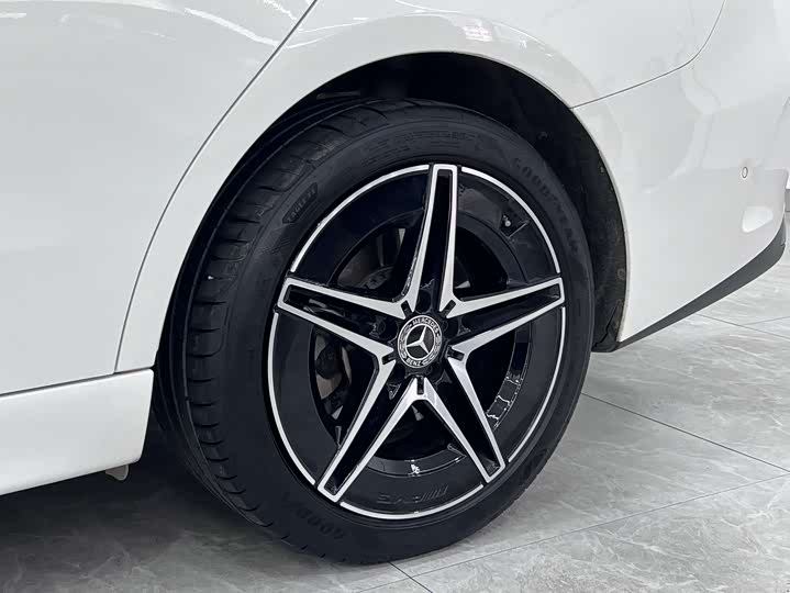 Mercedes-Benz C-Class 2024 C 260 L — фото 21