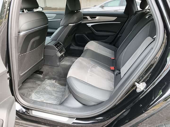 Audi A6L 40 TFSI люкс-динамик — фото 8