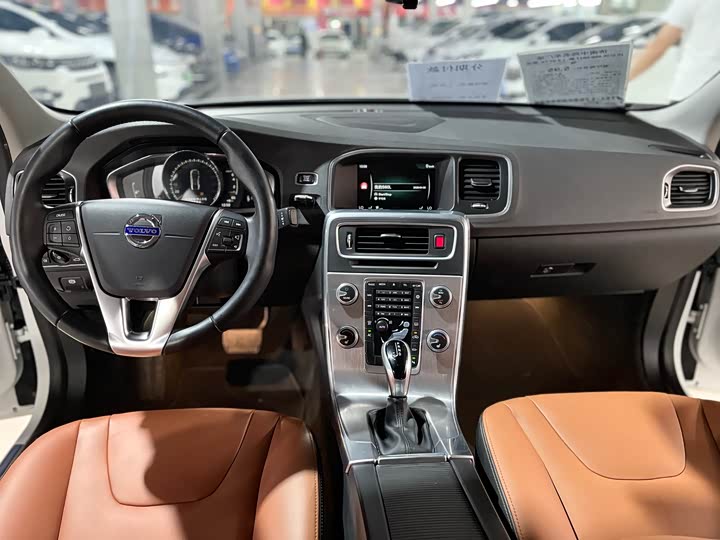 Volvo S60 2017 S 60 L T 4 — фото 8