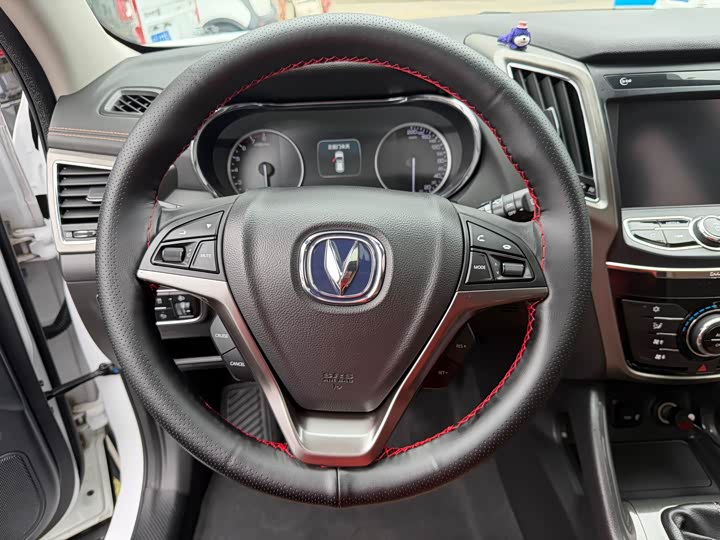 Changan CS75 2017 1.5 T MT — фото 5