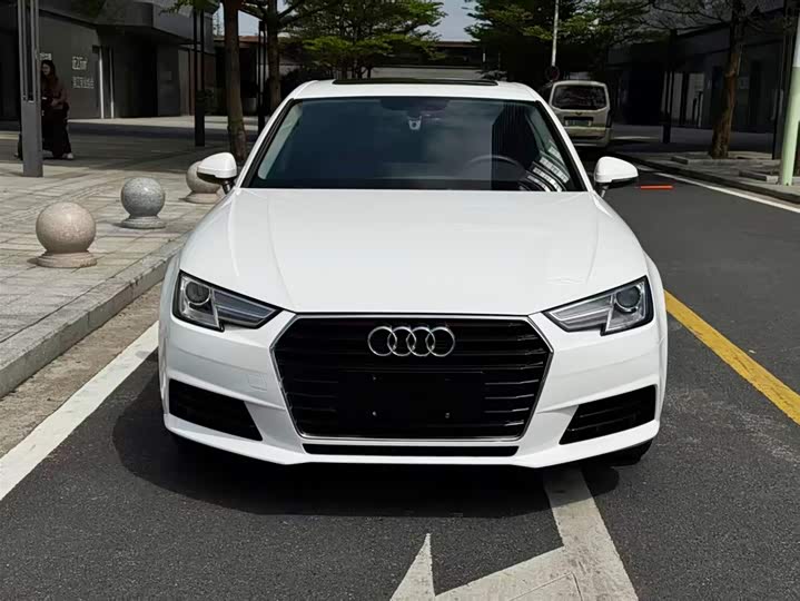 Audi A4L 2017 40 TFSI — фото 2