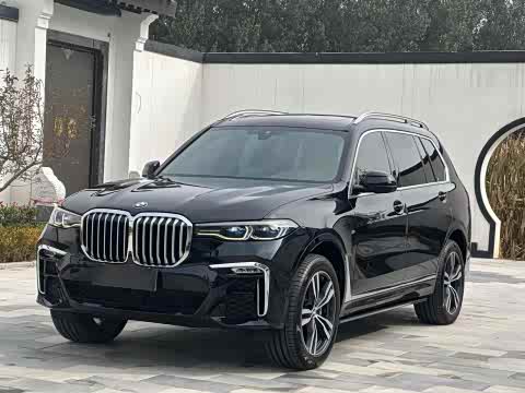 BMW X7 2021 x Drive 40i M — фото 17