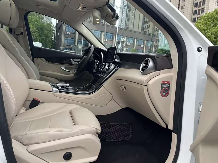 Mercedes-Benz GLC 2017 GLC 260 4 MATIC Luxury — фото 14