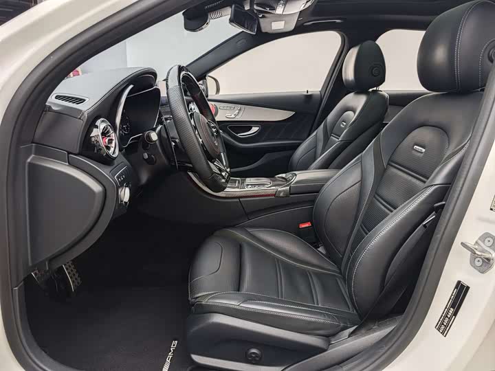 Mercedes-Benz C-Class 2019 AMG C 63 — фото 8