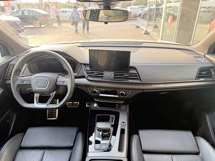 Audi Q5L 2024 40 TFSI — фото 8