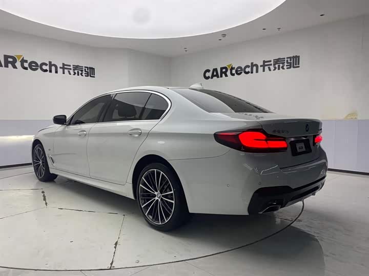 BMW 5-Series 2023 530 Li Leading M — фото 7
