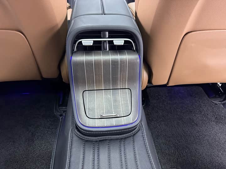Mercedes-Benz E-Class 2024 E 300 L — фото 14