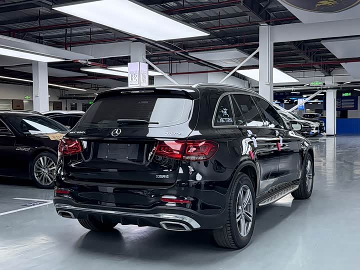 Mercedes-Benz GLC 260 L 4MATIC люкс — фото 18